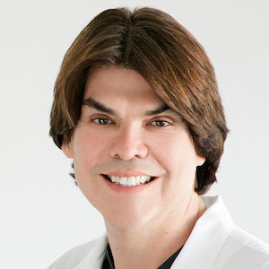 True Health Care - Reversing Chronic Illnesses with Roberto Tostado, M.D.
